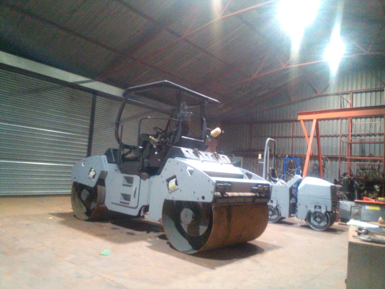 White road roller — respray and detailing